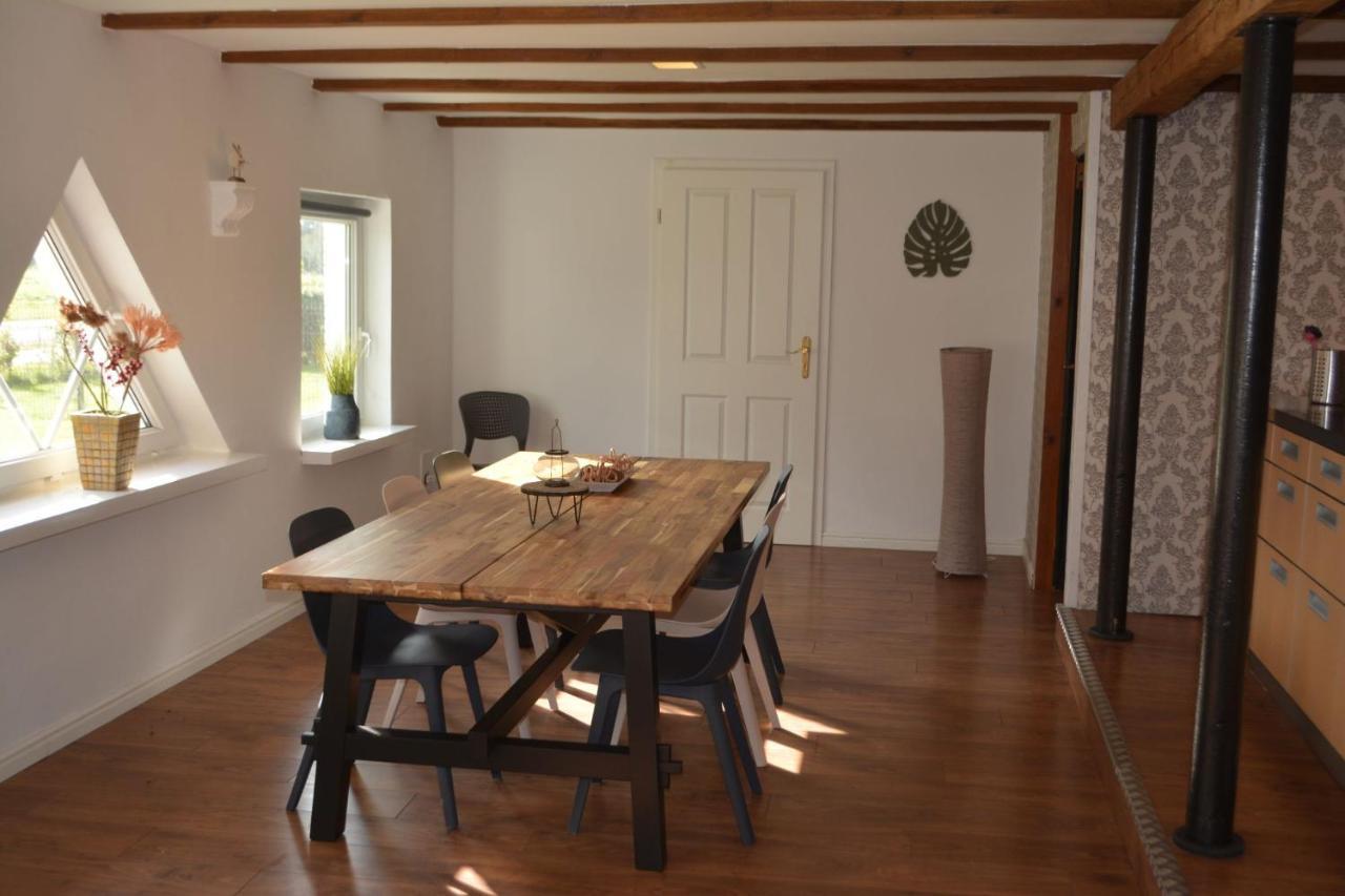 Ferienwohnung Grafenland Dersum Exterior photo